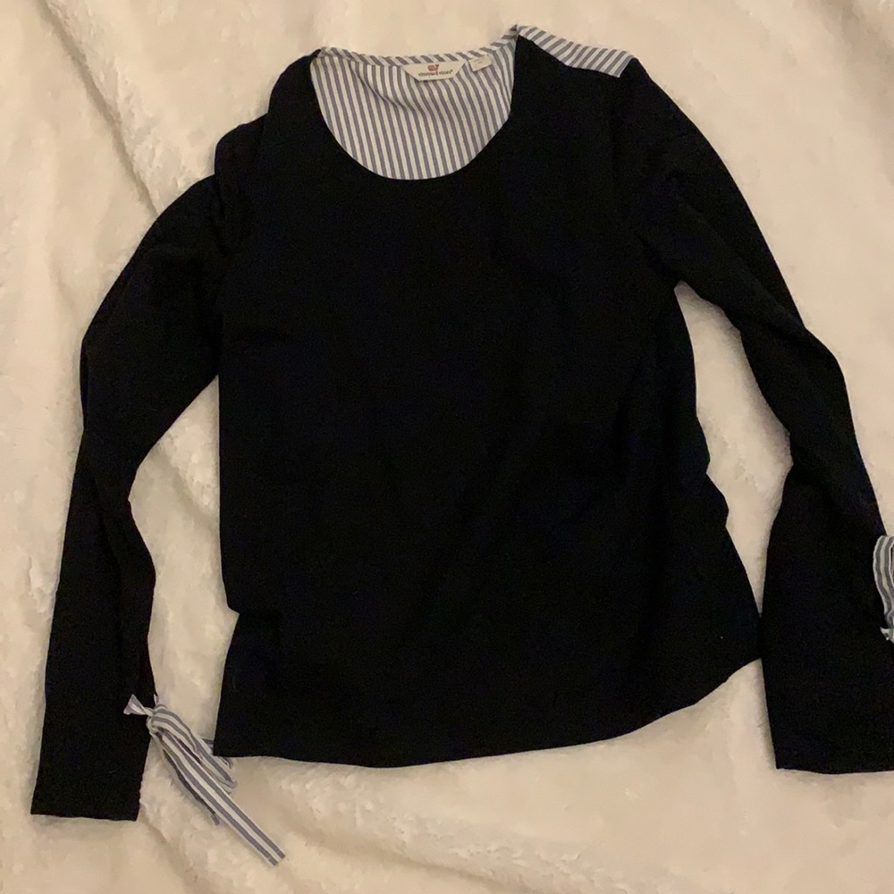Vineyard Vines navy sweatshirt M